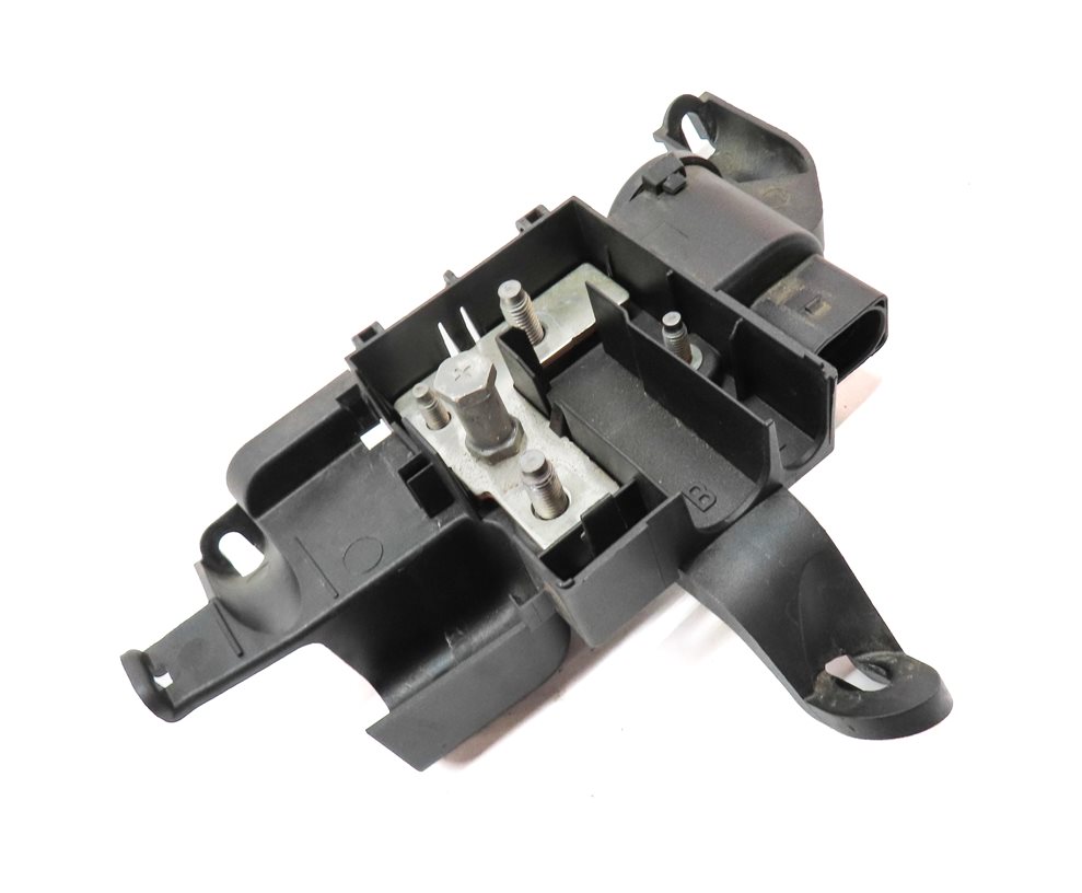 Thumbnail 3: 2019 AUDI Q7 (4M) POSITIVE BATTERY TERMINAL POWER JUNCTION FUSE PLATE