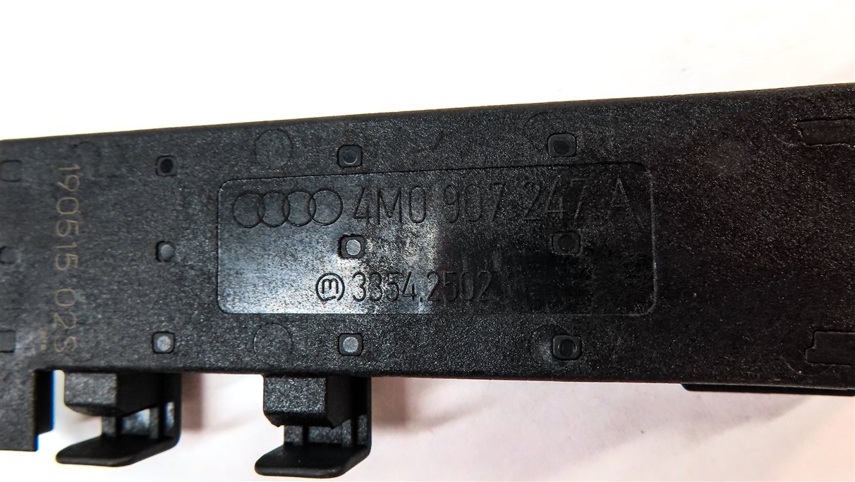 Thumbnail 5: 2019 AUDI Q7 (4M) FRONT & REAR KEYLESS ENTRY ANTENNA SET-4