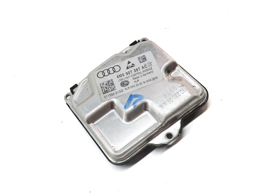 Thumbnail 3: 2019 AUDI Q7 (4M) FRONT RIGHT PASSENGER HEADLIGHT LED LIGHT CONTROL MODULE LCM
