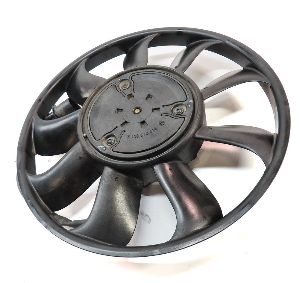 Thumbnail 2: 2017-2022 AUDI Q7 (4M) 3.0L SUPER ENGINE LEFT RADIATOR COOLING FAN BLADE & MOTOR