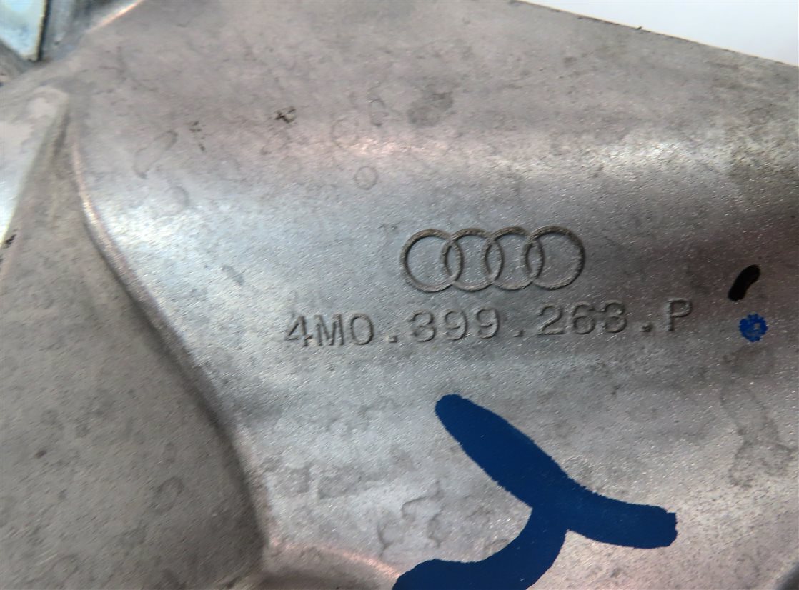 Thumbnail 8: 2019 AUDI Q7 (4M) TRANSMISSION SUBFRAME MOUNT MOUNTING BRACKET