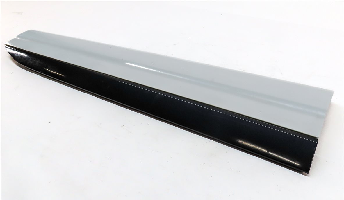 Thumbnail 2: 2017-2019 AUDI Q7 (4M) RIGHT FRONT PASSENGER DOOR RUNNER MOULDING TRIM (White)