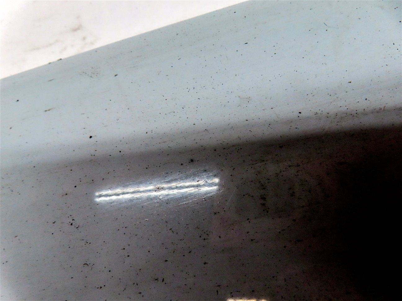 Thumbnail 9: 2017-2019 AUDI Q7 (4M) REAR LEFT DOOR LOWER MOULDING RUNNER TRIM (White)