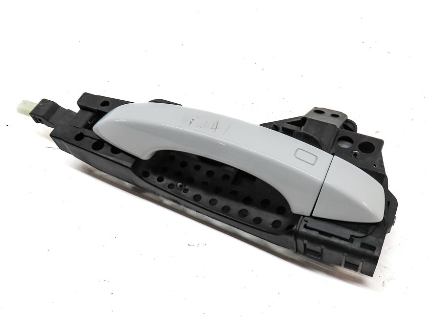 Thumbnail 1: 2017-2020 AUDI Q7 (4M) FRONT RIGHT PASSENGER KEYLESS DOOR HANDLE (White)
