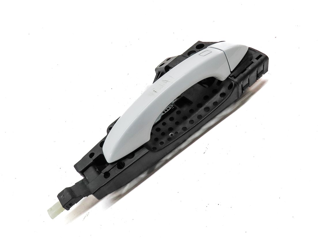 Thumbnail 3: 2017-2020 AUDI Q7 (4M) FRONT RIGHT PASSENGER KEYLESS DOOR HANDLE (White)