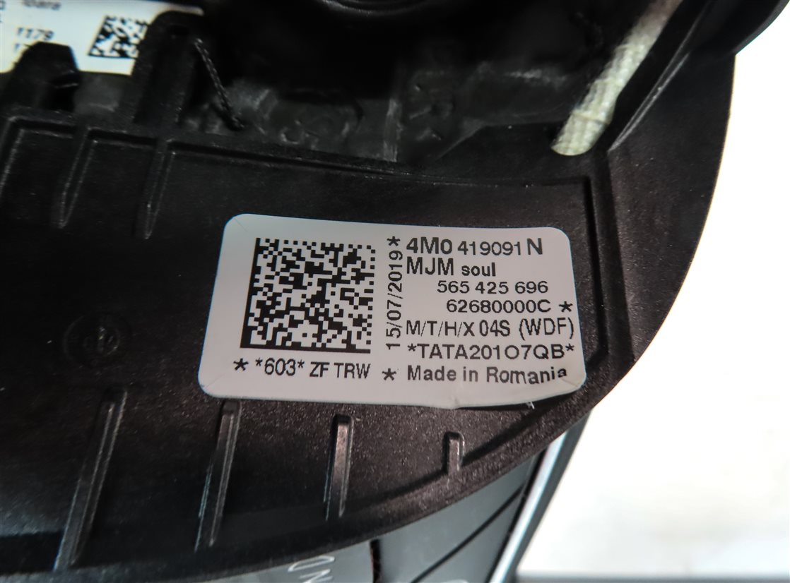 Thumbnail 6: 17-19 AUDI Q7 (4M) 3-SPOKE PADDLE SHIFT STEERING WHEEL w/ SWITCHES (SOUL BLACK)