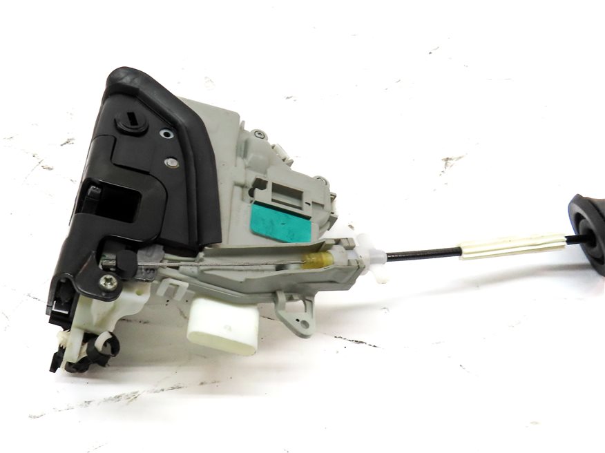 Thumbnail 5: 10-23 VW PORSCHE AUDI A3 A4 A8 S3 S4 Q5 MACAN PANAMERA REAR LEFT DOOR LATCH
