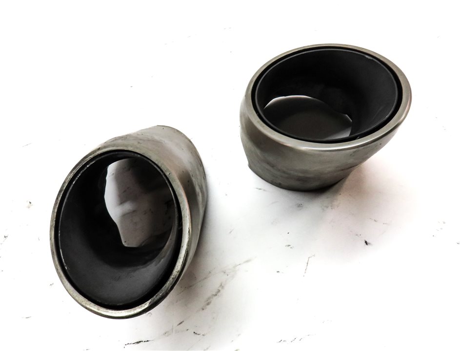 Thumbnail 3: 15-21 PORSCHE MACAN S (95B) REAR LEFT DRIVER EXHAUST TIP SET MUFFLER PIPE TRIM