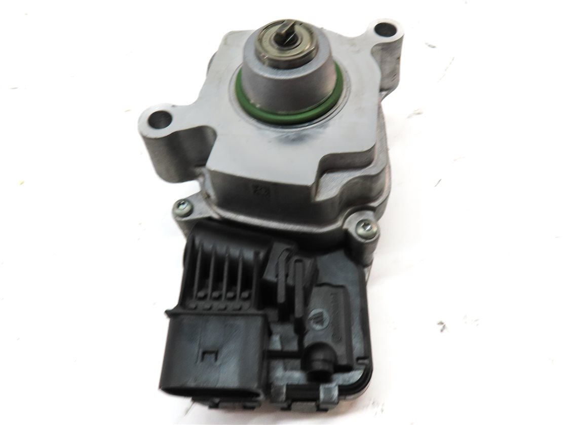 Thumbnail 6: 2016 PORSCHE MACAN (95B) FRONT TRANSFER CASE SHIFT MOTOR