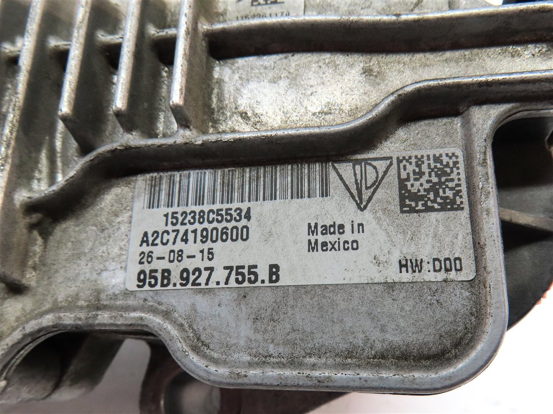 Thumbnail 7: 2016 PORSCHE MACAN (95B) FRONT TRANSFER CASE SHIFT MOTOR