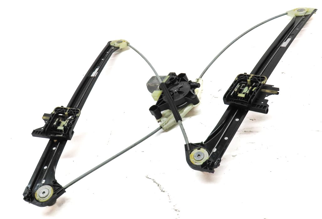 Thumbnail 2: 2015-2019 PORSCHE MACAN (95B) FRONT LEFT DRIVER DOOR WINDOW REGULATOR w/ MOTOR