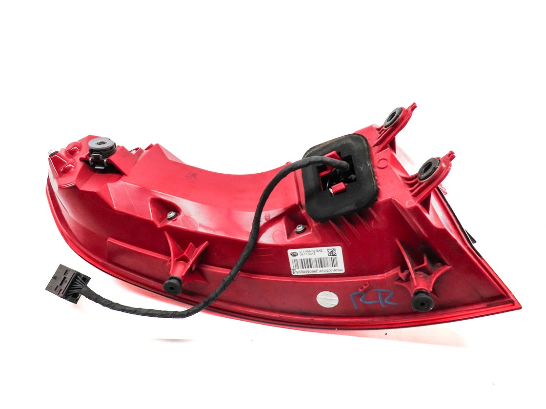 Thumbnail 5: 15-18 PORSCHE MACAN (95B) REAR RIGHT PASSENGER OUTER TAILLIGHT BRAKE LIGHT LAMP