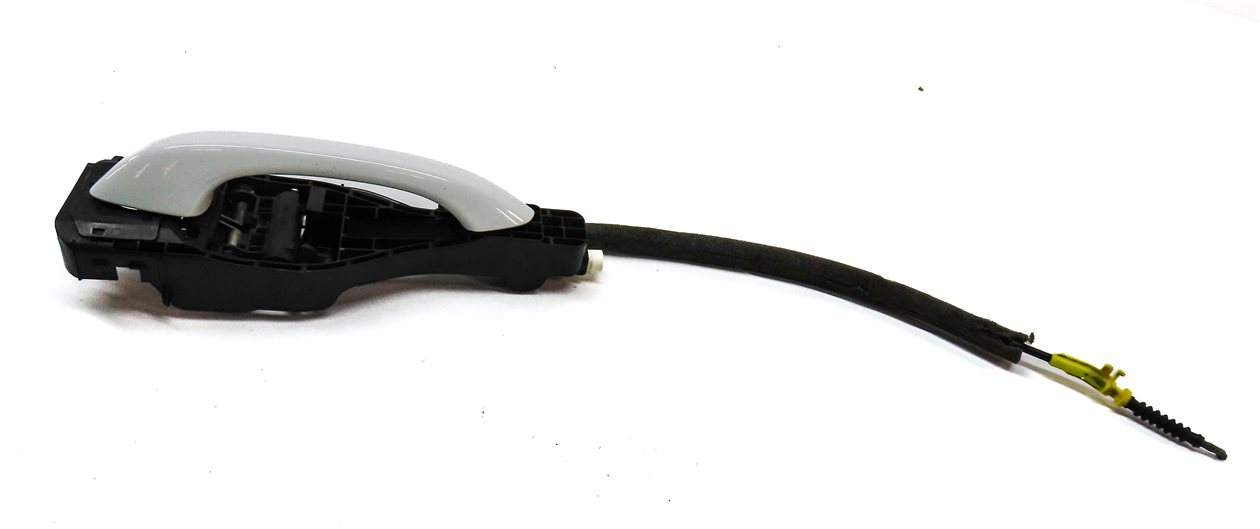 Thumbnail 2: 2015-2019 PORSCHE MACAN (95B) REAR LEFT EXTERIOR DOOR HANDLE (White)