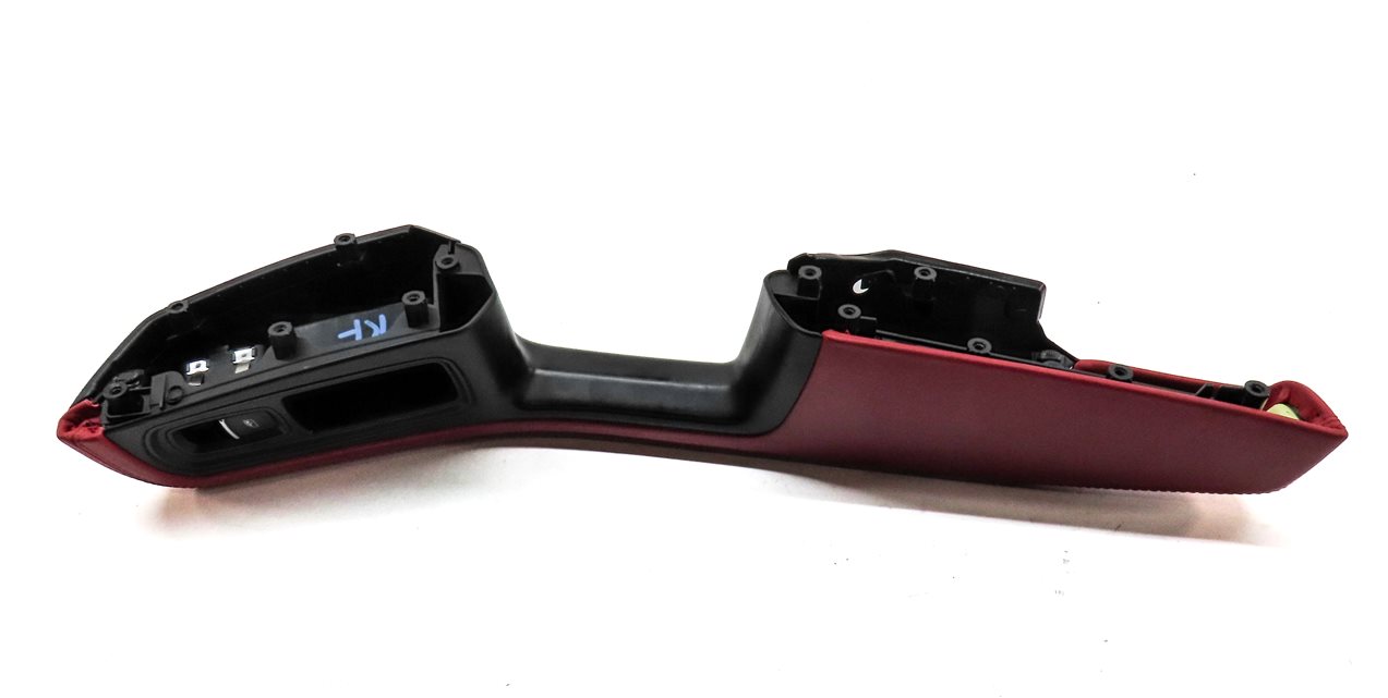 Thumbnail 4: 2015-2018 PORSCHE MACAN (95B) FRONT RIGHT PASSENGER DOOR ARMREST ARM REST (Red)