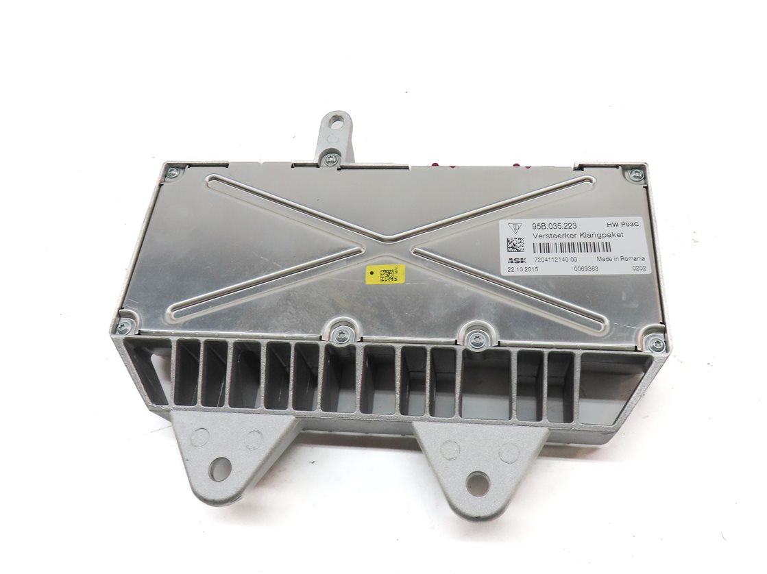 Thumbnail 4: 2016 PORSCHE MACAN (95B) RADIO STEREO AUDIO AMP AMPLIFIER
