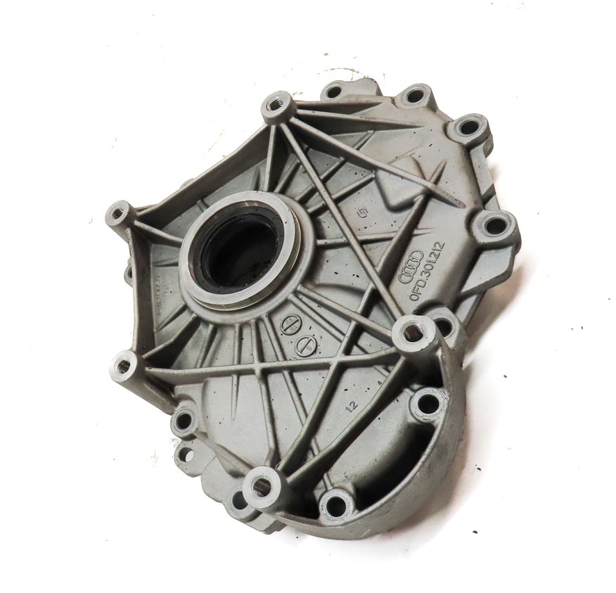 Thumbnail 3: 2016 PORSCHE MACAN (95B) 0B5 DL501 PDK AUTO AUTOMATIC TRANSMISSION CASE COVER