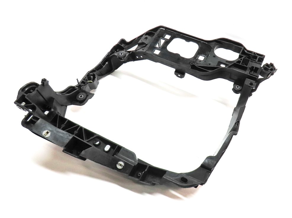 2016 PORSCHE MACAN (95B) LEFT INTERCOOLER RADIATOR SUPPORT MOUNT BRACKET
