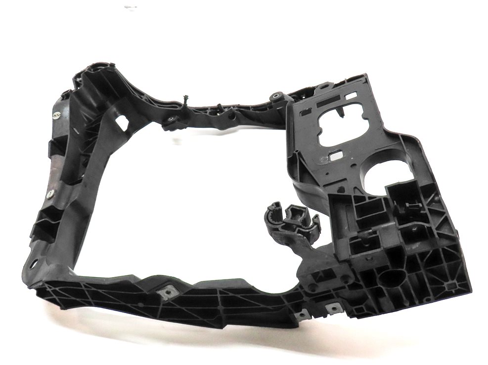 Thumbnail 4: 2016 PORSCHE MACAN (95B) LEFT INTERCOOLER RADIATOR SUPPORT MOUNT BRACKET