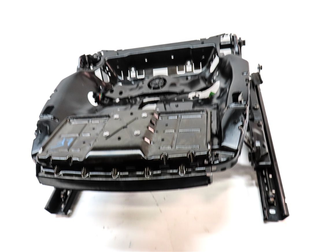 Thumbnail 2: 2015-2018 MACAN (95B) FRONT LEFT DRIVER VENTED SPORT SEAT TRACK w/ ADJUST MOTORS