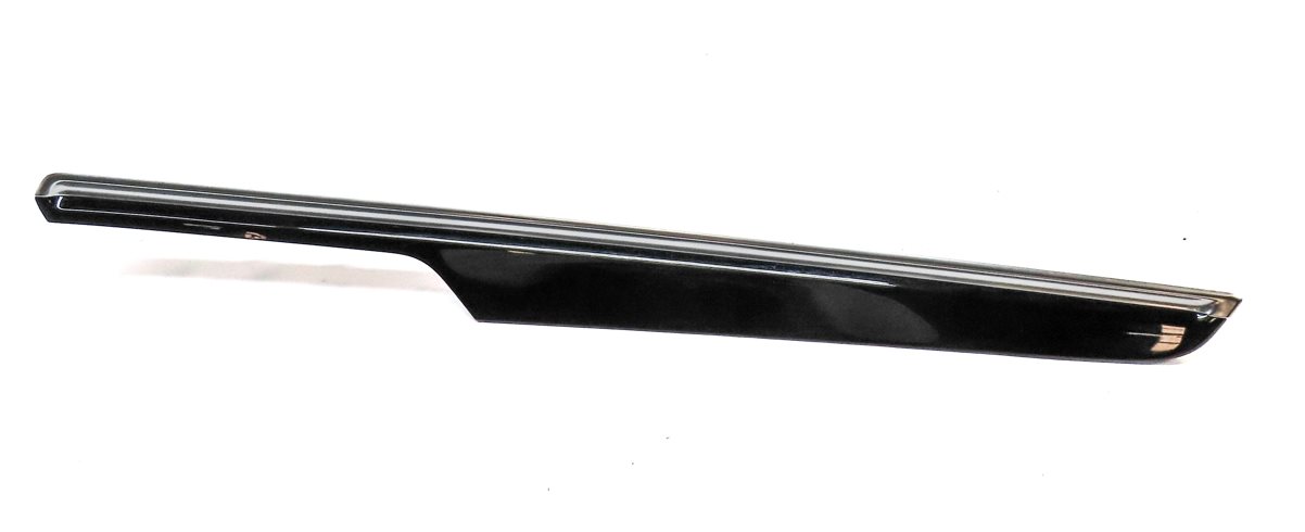 Thumbnail 16: 2016 PORSCHE MACAN (95B) DASH & DOOR WOOD TRIM SET (GLOSS BLACK)