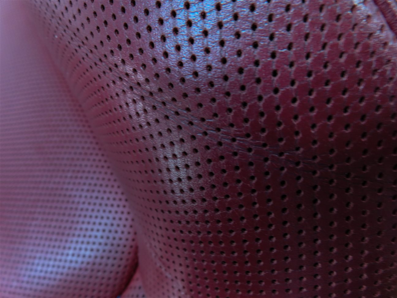Thumbnail 7: 15-18 MACAN (95B) FRONT LEFT DRIVER UPPER TOP VENTED SPORT SEAT CUSHION (Red)