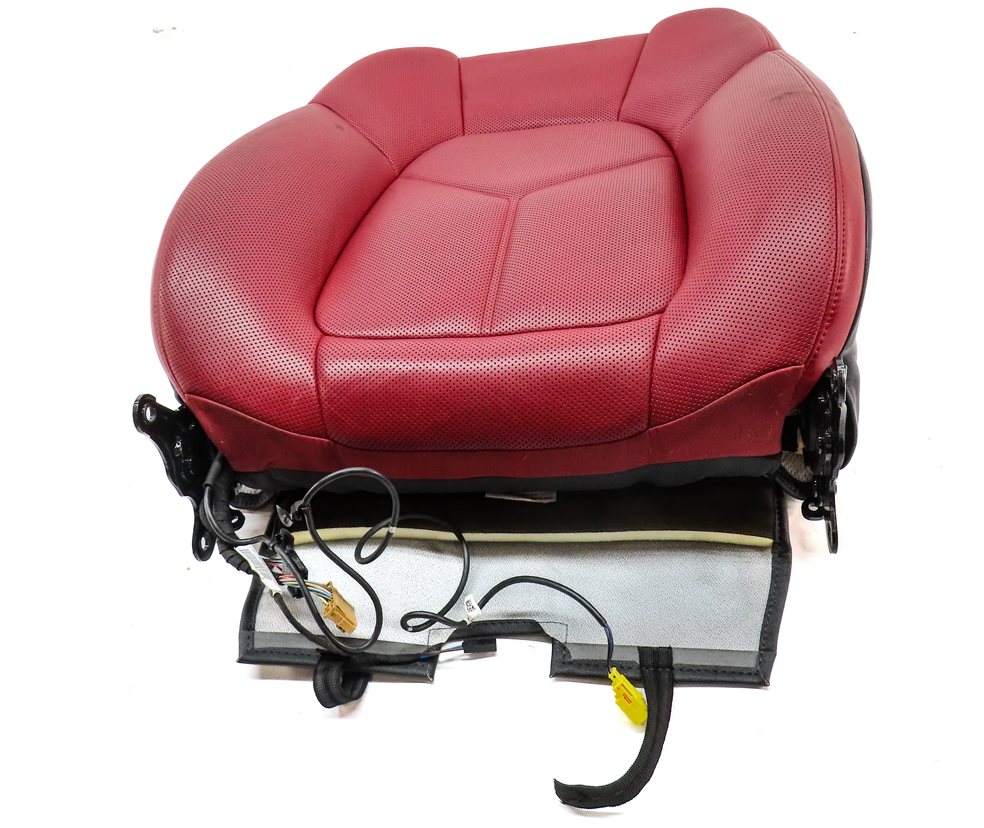 Thumbnail 2: 15-18 MACAN 95B FRONT RIGHT PASSENGER UPPER TOP VENTED SPORT SEAT CUSHION (Red)