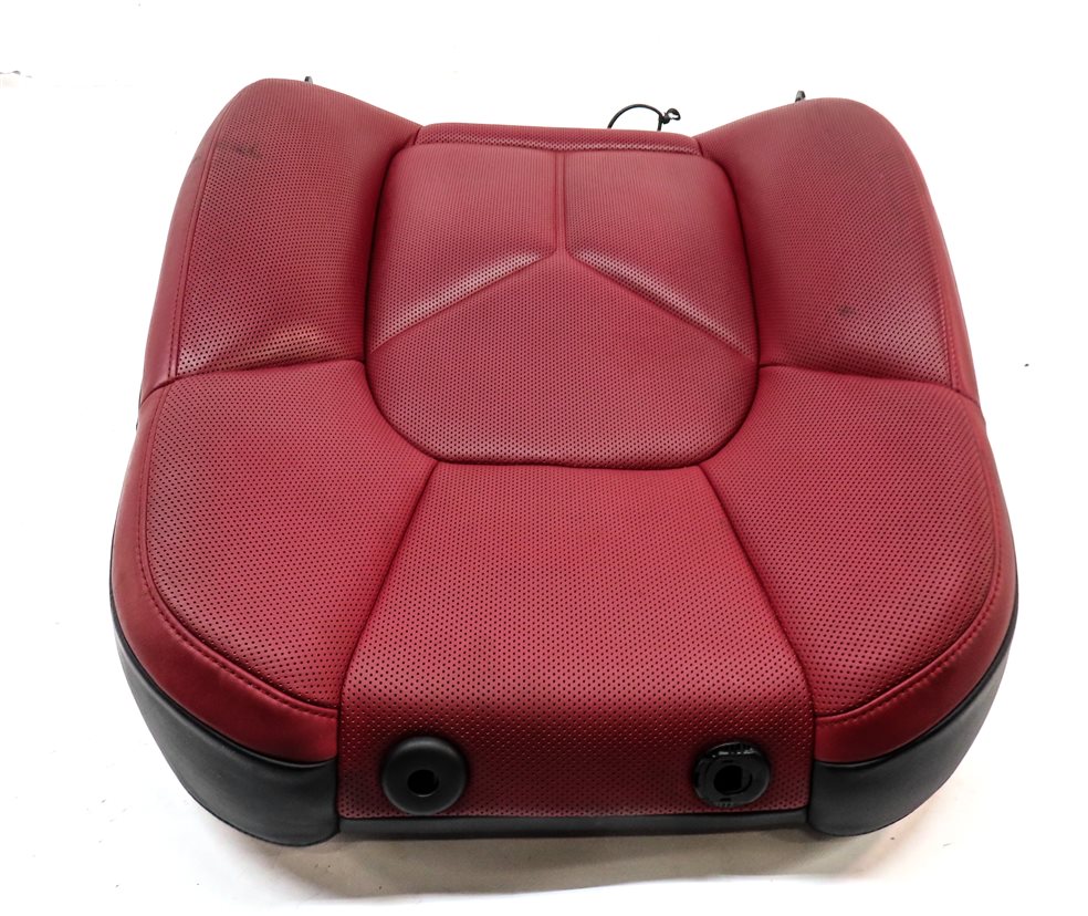 Thumbnail 4: 15-18 MACAN 95B FRONT RIGHT PASSENGER UPPER TOP VENTED SPORT SEAT CUSHION (Red)