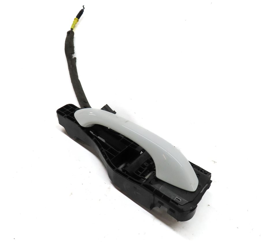 15-19 PORSCHE MACAN (95B) FRONT RIGHT PASSENGER EXTERIOR DOOR HANDLE (White)