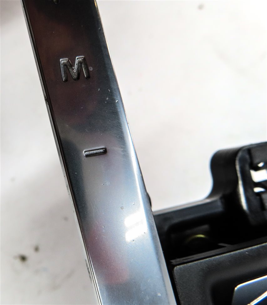 Thumbnail 7: 2016 PORSCHE MACAN (95B) TRANSMISSION GEAR SHIFTER SHIFT TRIM w/ BRAKE SWITCH