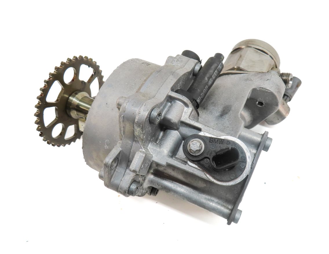 Thumbnail 4: 2014 BMW X3 (F25) 3.0L (N55) ENGINE BRAKE VACUUM PUMP w/ HIGH PRESSURE FUEL PUMP