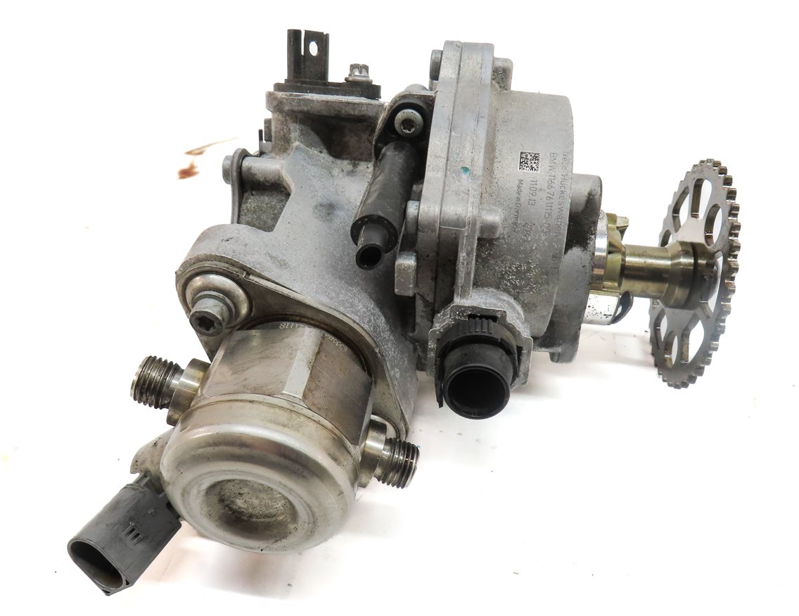 Thumbnail 6: 2014 BMW X3 (F25) 3.0L (N55) ENGINE BRAKE VACUUM PUMP w/ HIGH PRESSURE FUEL PUMP