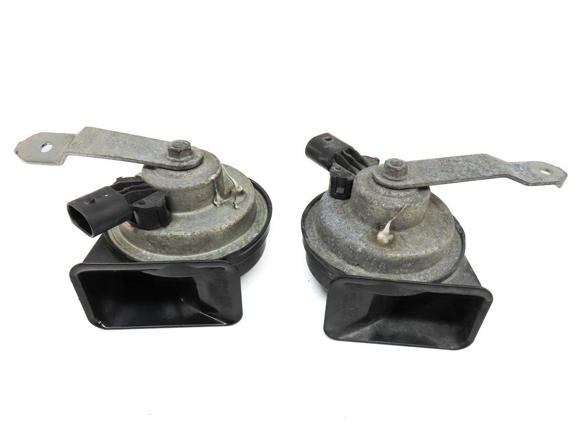 Thumbnail 5: 2011-2018 BMW X3 X4 (F25 F26) HIGH & LOW TONE SAFETY HORN SET-2