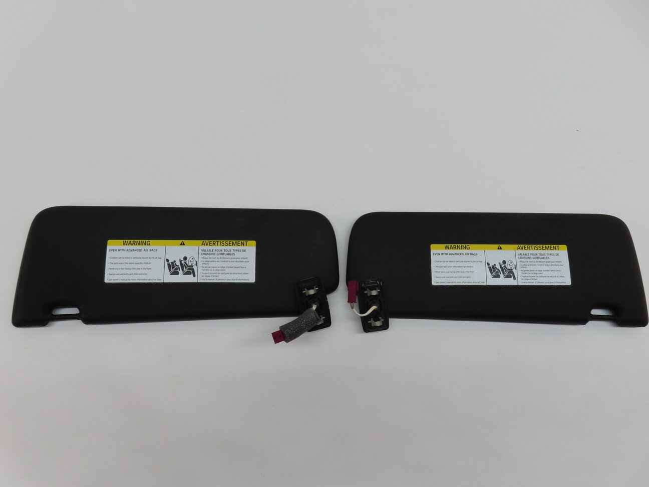Thumbnail 4: 2011-2018 BMW X3 X4 (F25 F26) FRONT LEFT & RIGHT SUNVISOR SHADE SET (Black)