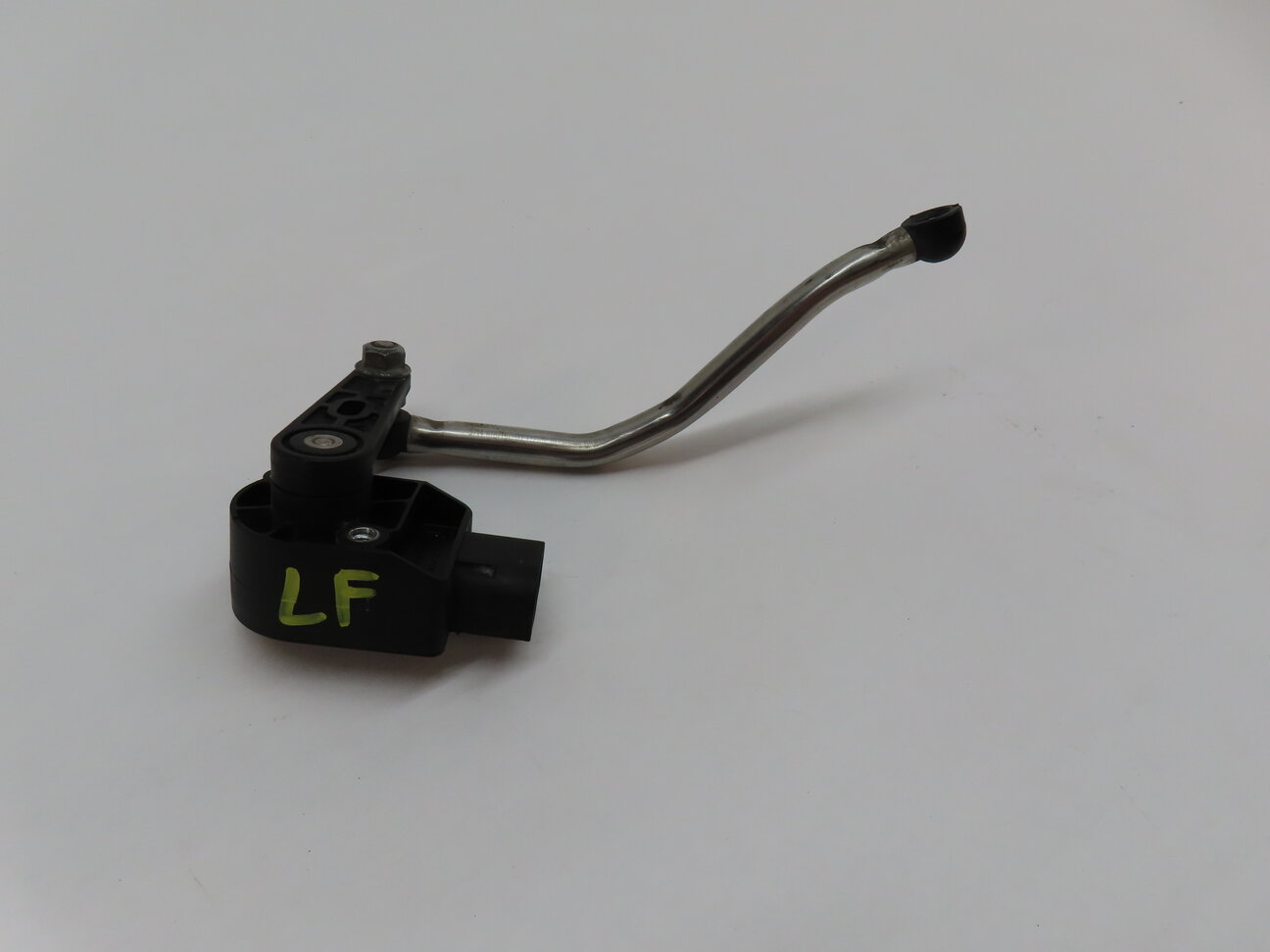 Thumbnail 2: 2014 BMW X3 (F25) FRONT LEFT DRIVER SUSPENSION HEIGHT LEVEL SENSOR MODULE