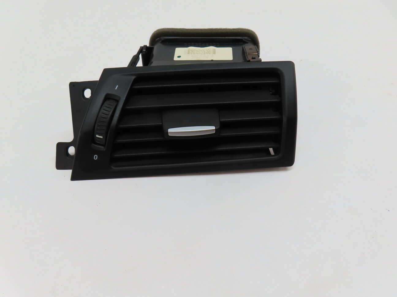 Thumbnail 2: 2014 BMW X3 (F25) FRONT RIGHT PASSENGER DASH HEAT AIR AC HVAC VENT (Black)
