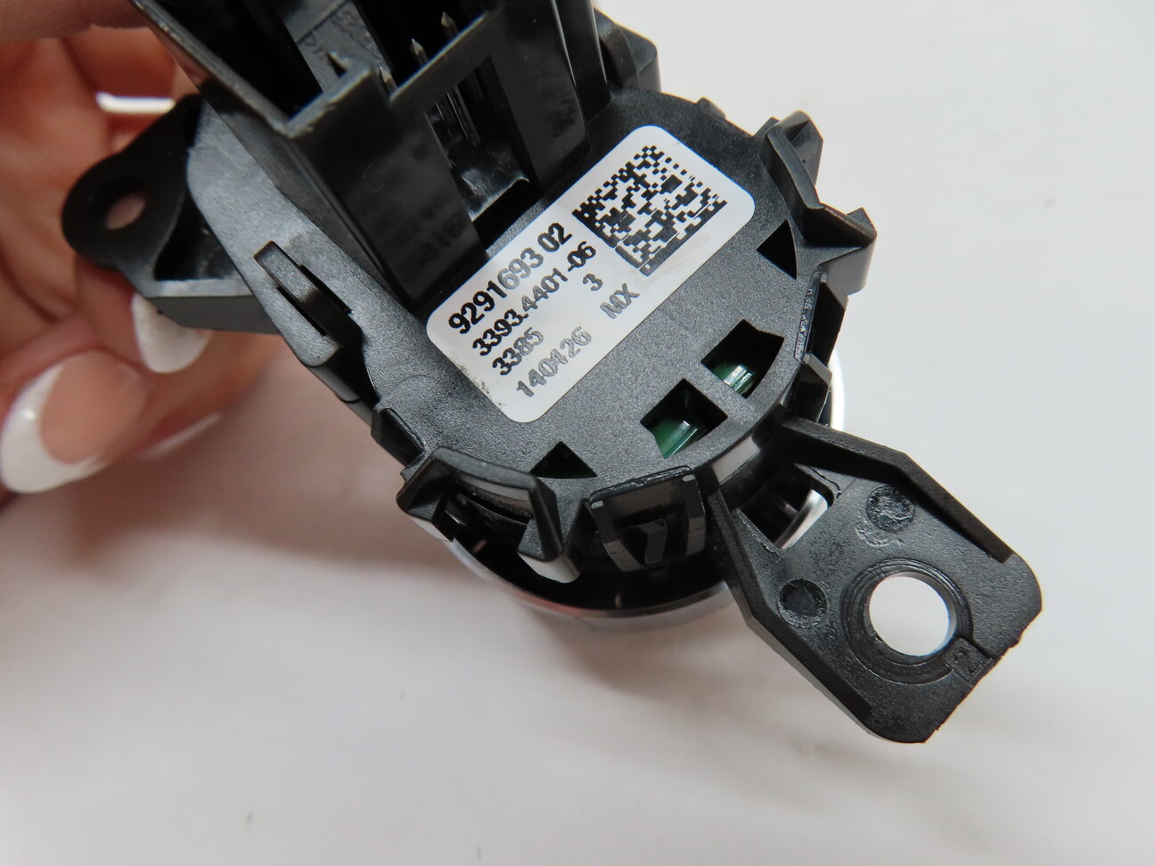 Thumbnail 6: 2011-2018 BMW X3 X4 (F25 F26) IGNITION SWITCH ENGINE START STOP SWITCH BUTTON