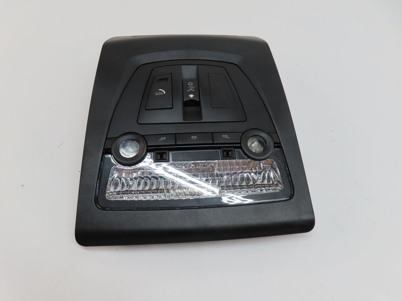 Thumbnail 2: 14 BMW X3 (F25) FRONT INTERIOR OVERHEAD DOME LIGHT LAMP w/SUNROOF SWITCH (Black)