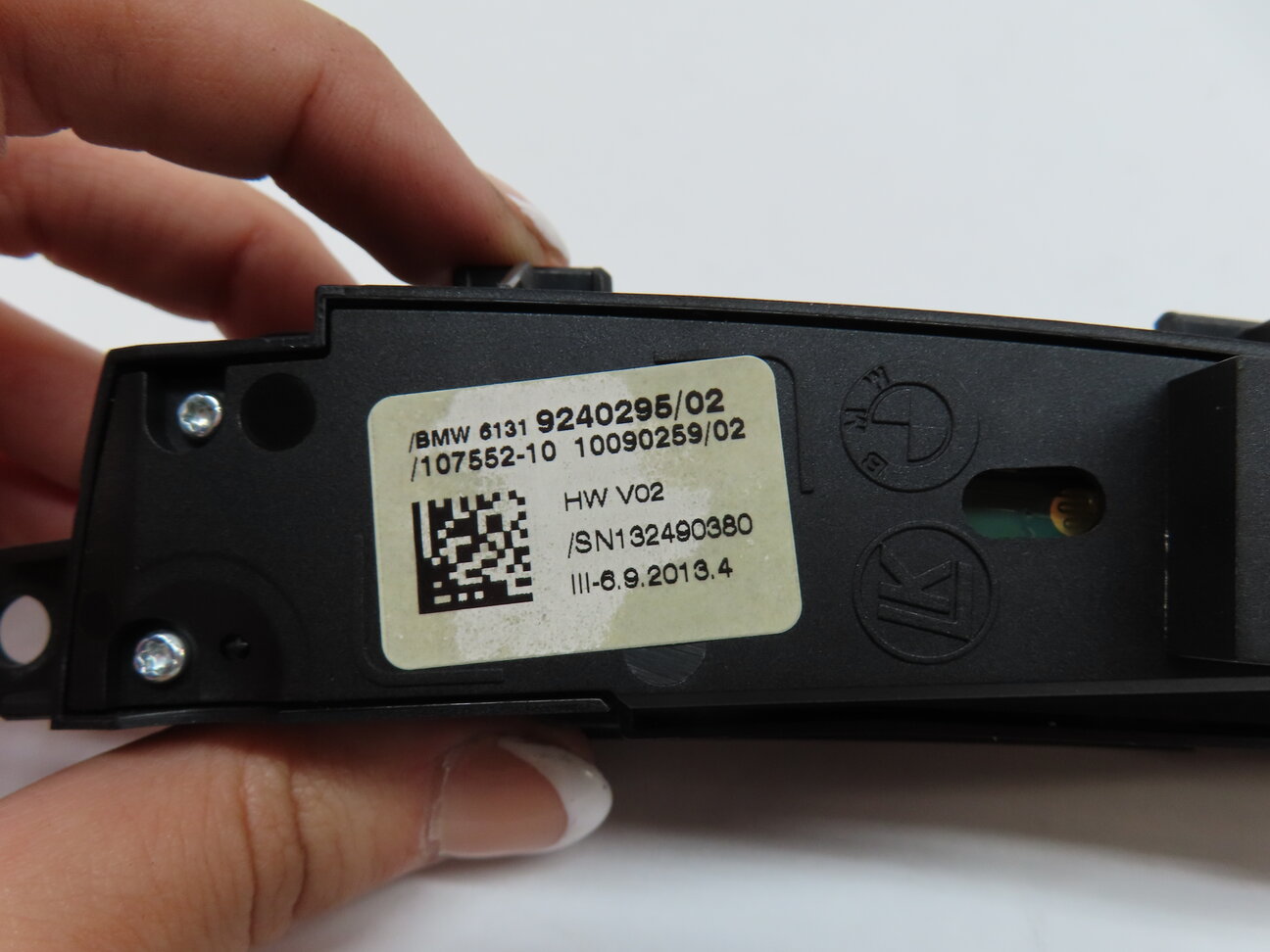 Thumbnail 5: 2014 BMW X3 (F25) PARK ASSIST TRACTION CONTROL HILL DESCENT CONTROL SWITCH PANEL