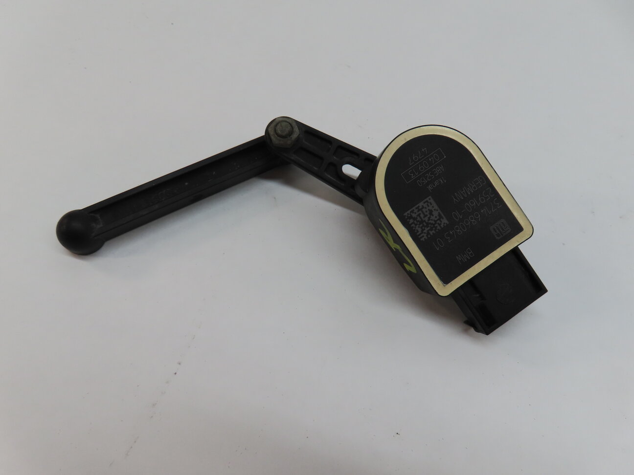 Thumbnail 4: 2014 BMW X3 (F25) REAR LEFT SUSPENSION VEHICLE HEIGHT LEVEL SENSOR MODULE