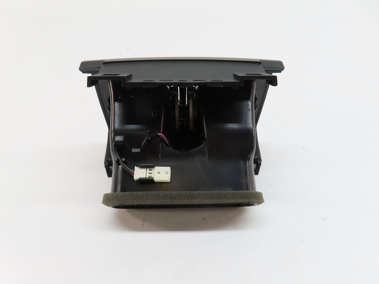 Thumbnail 5: 2014 BMW X3 (F25) REAR CENTER CONSOLE HEAT AIR AC HVAC DUAL VENT (Black)