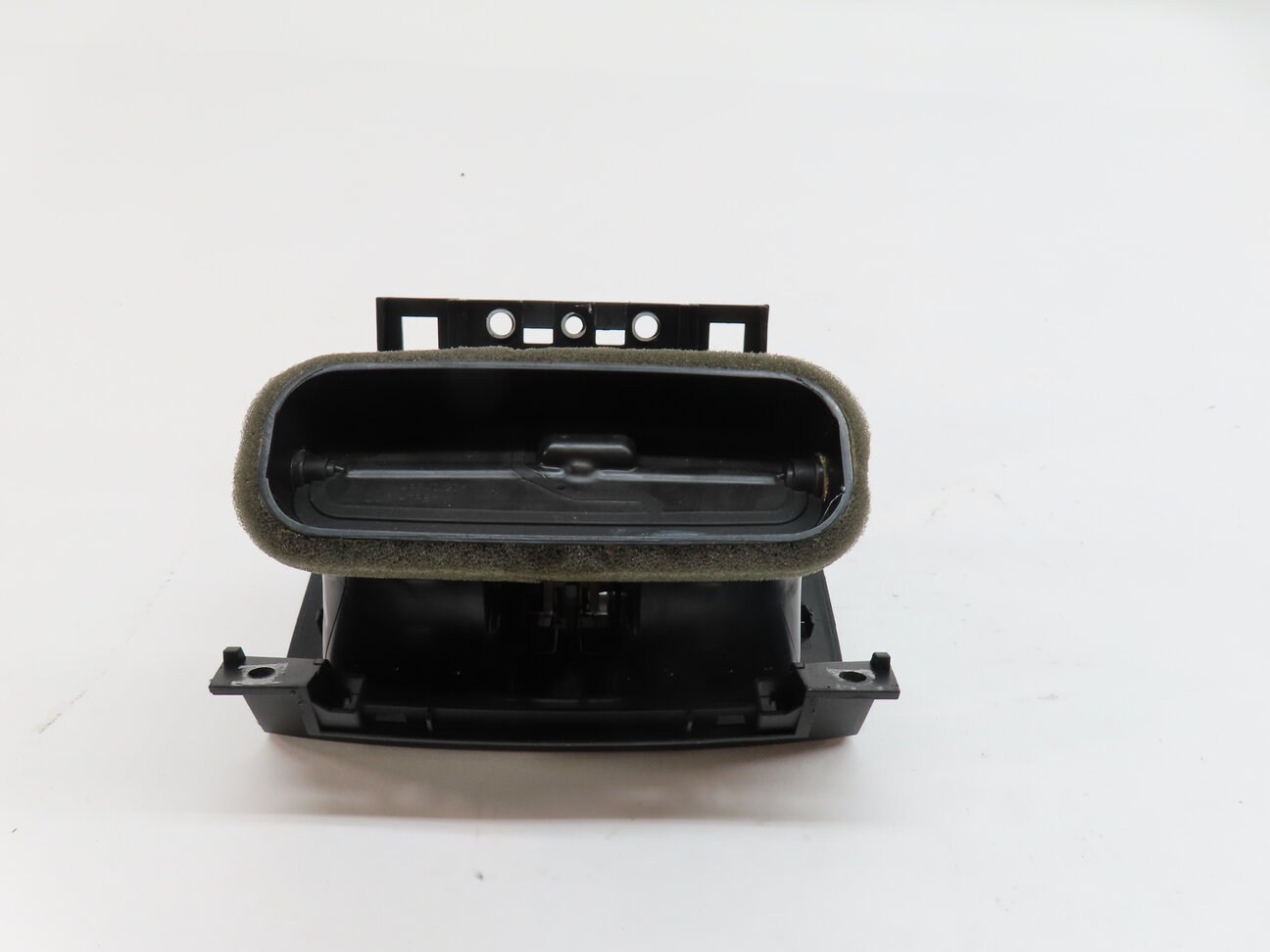 Thumbnail 7: 2014 BMW X3 (F25) REAR CENTER CONSOLE HEAT AIR AC HVAC DUAL VENT (Black)