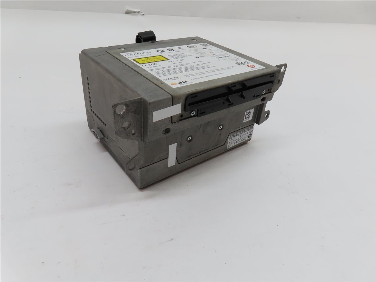 14-16 BMW 2 3 4 5 6 7 X3 X5 X6 (F10 F15 F22 F30 F32) AM/FM CD STEREO RECEIVER