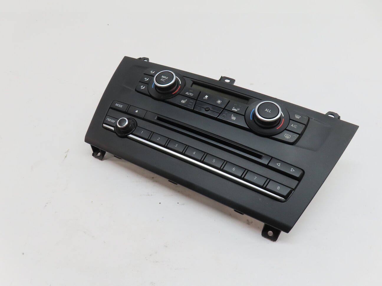 11-14 BMW X3 (F25) FRONT HEATER A/C TEMPERATURE CLIMATE w/ RADIO CONTROL & TRIM