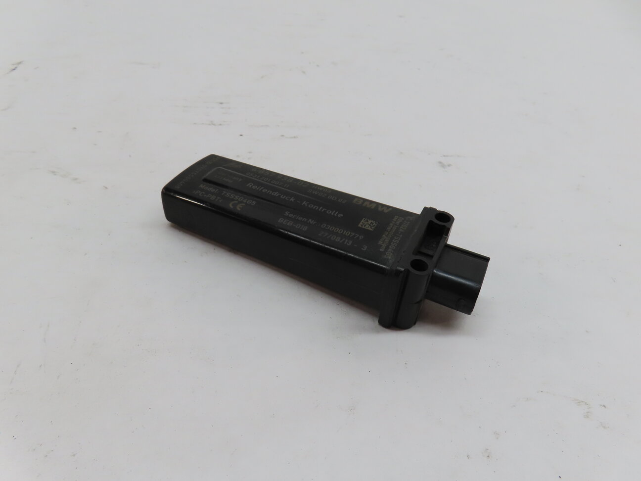 11-18 BMW 5 7 M5 M6 X3 X4 (F01 F06 F10 F12 F25 F26) TPMS SENSOR ANTENNA MODULE
