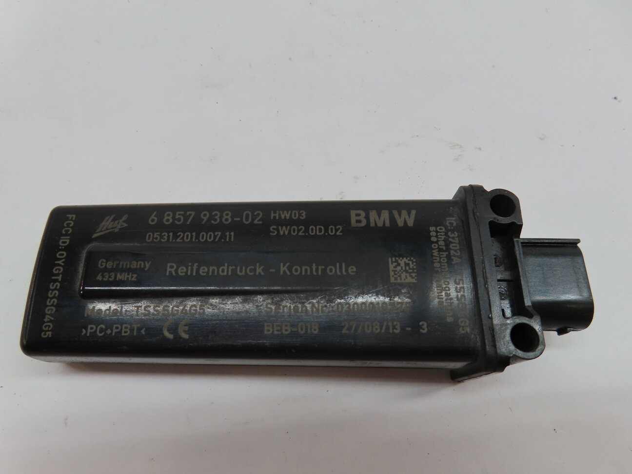Thumbnail 4: 11-18 BMW 5 7 M5 M6 X3 X4 (F01 F06 F10 F12 F25 F26) TPMS SENSOR ANTENNA MODULE
