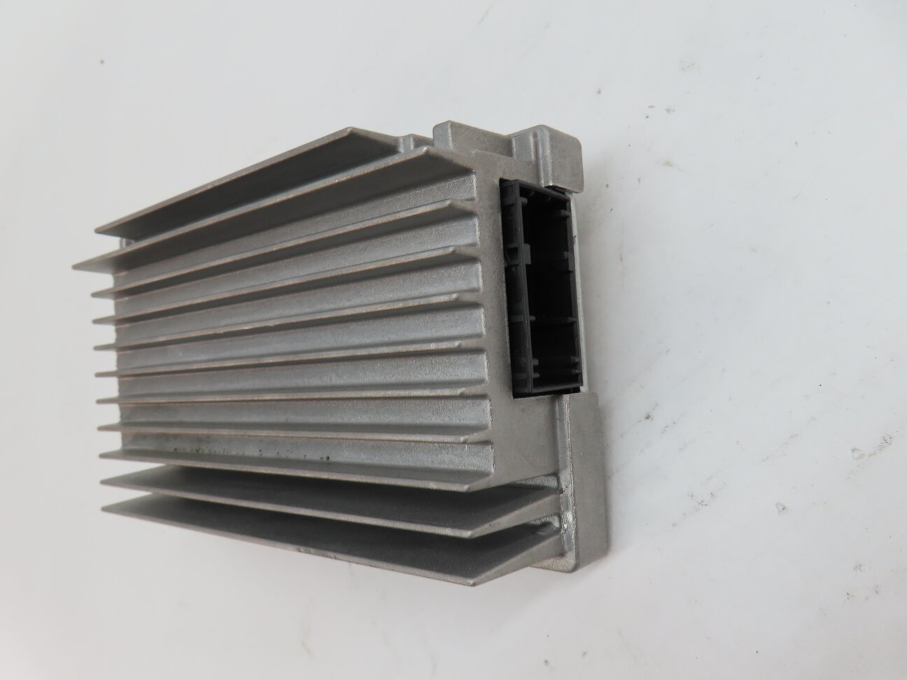 Thumbnail 4: 2011-2014 BMW X3 (F25) RADIO STEREO HiFi AUDIO AMP AMPLIFIER (LEAR)