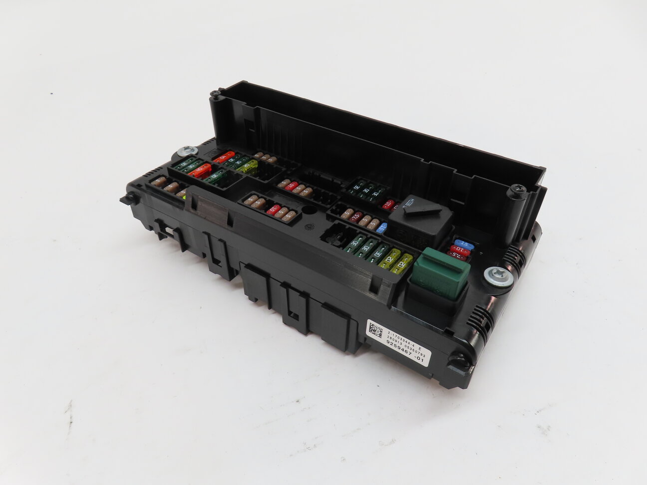 2014 BMW X3 (F25) 3.0L (N55) FRONT ENGINE POWER DISTRIBUTION FUSE BOX