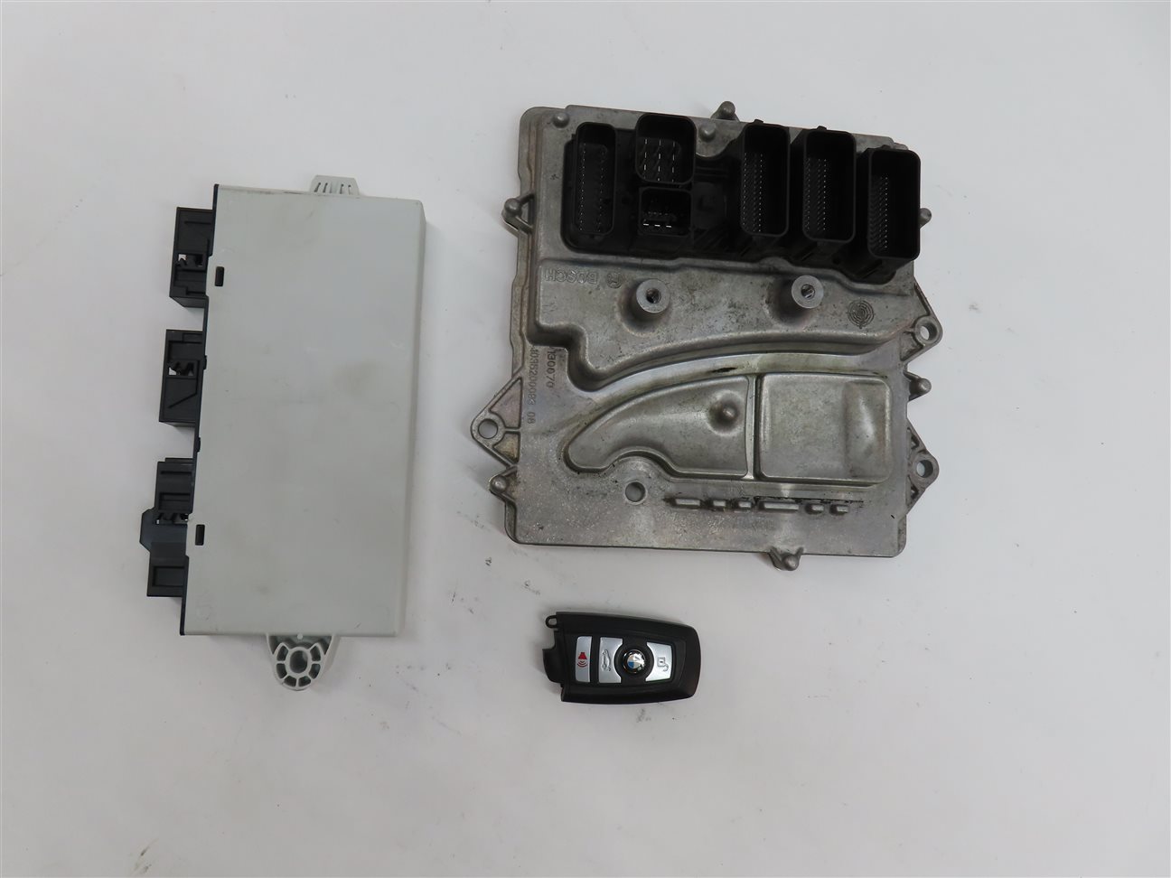 Thumbnail 3: 12-15 BMW 3 5 6 7 X3 F01 F06 F10 F30 ENGINE CONTROL MODULE IMMOBILIZER KEY SET