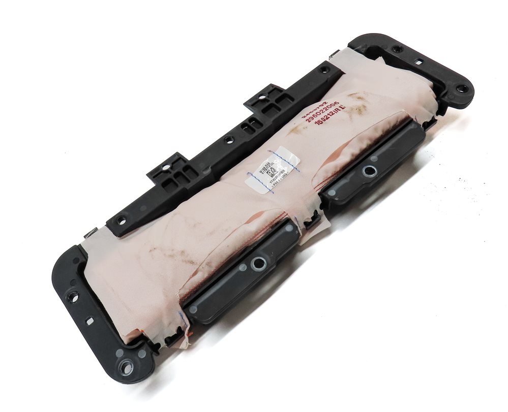 Thumbnail 3: 12-19 MERCEDES GL350 GL450 GL550 ML350 ML550 GLE (W166 X166) DRIVER KNEE AIRBAG
