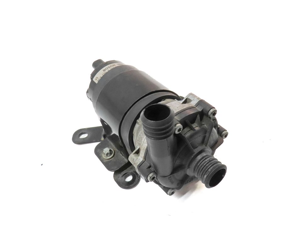 Thumbnail 3: 2012 MERCEDES ML550 (W166) 4.6L (278.928) ENGINE AUXILIARY WATER COOLANT PUMP